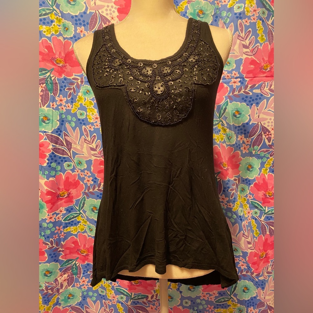 💕3 for $20💕 Tank top with some sequins by the chest area